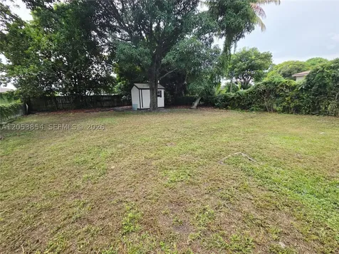 4004 SW 20th Street West Park FL 33023