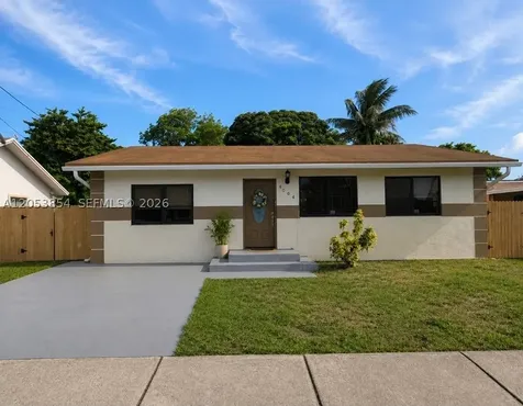 4004 SW 20th Street West Park FL 33023