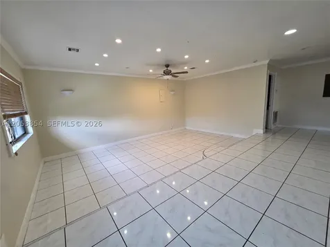 4004 SW 20th Street West Park FL 33023