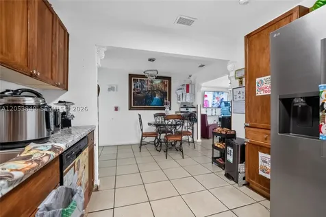 7151 SW 42nd Street Miami FL 33155