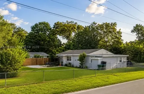 3518 Avenue F Fort Pierce FL 34947