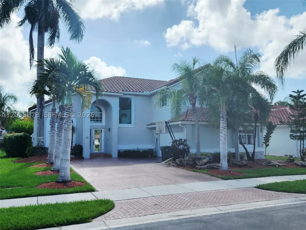 594 Spinnaker Weston FL 33326