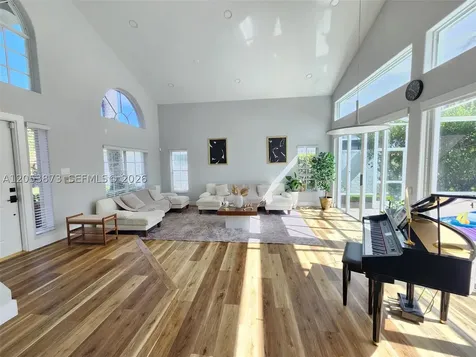 594 Spinnaker Weston FL 33326