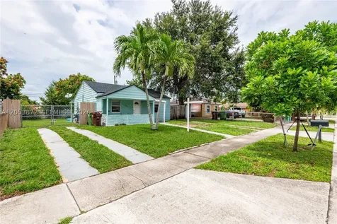 681 NE 1st Place Hialeah FL 33010