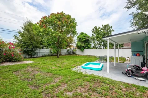 681 NE 1st Place Hialeah FL 33010