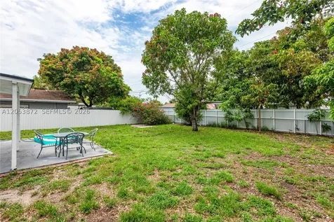 681 NE 1st Place Hialeah FL 33010