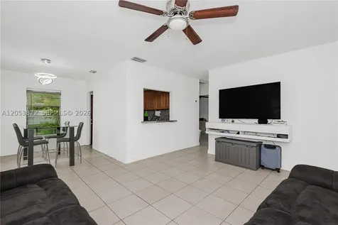 681 NE 1st Place Hialeah FL 33010
