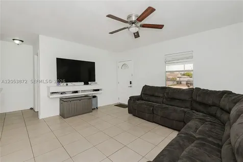 681 NE 1st Place Hialeah FL 33010