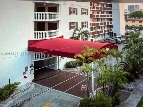 North Miami Beach FL 33160