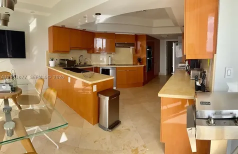 7000 Island Boulevard Aventura FL 33160