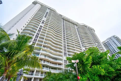 7000 Island Boulevard Aventura FL 33160