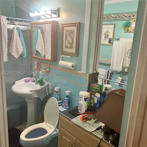 1760 NE 160th Street North Miami Beach FL 33162