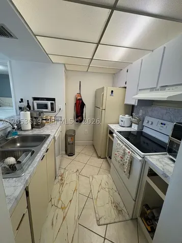 7035 NW 186th Street Hialeah FL 33015
