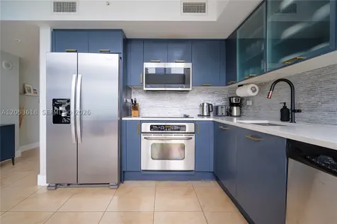 41 SE 5th Street Miami FL 33131
