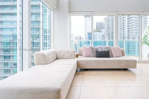 41 SE 5th Street Miami FL 33131