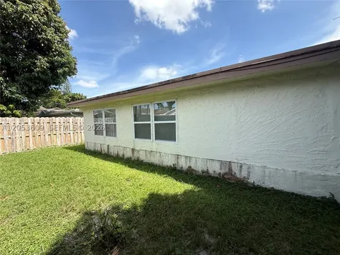 9341 NW 39th Street Sunrise FL 33351