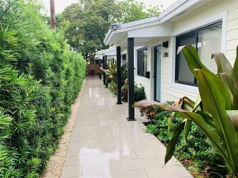 2786 SW 32nd Avenue Miami FL 33133