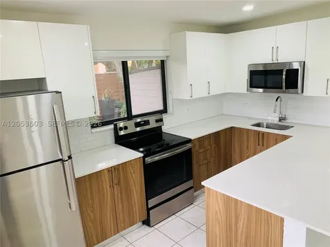 2786 SW 32nd Avenue Miami FL 33133