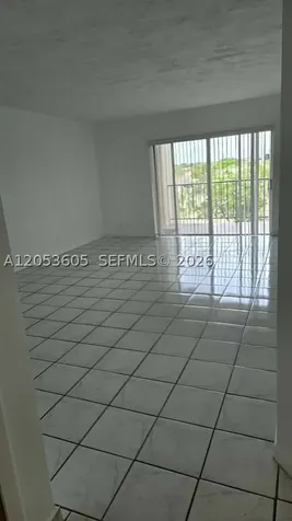 13707 Kendale Lakes Circle Miami FL 33183