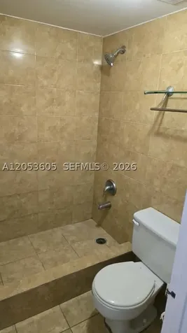 13707 Kendale Lakes Circle Miami FL 33183