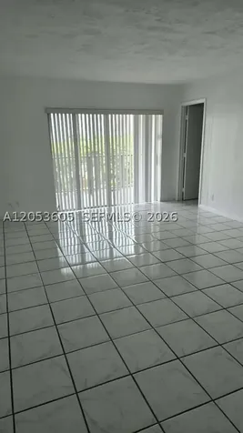 13707 Kendale Lakes Circle Miami FL 33183