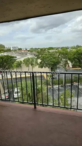 13707 Kendale Lakes Circle Miami FL 33183