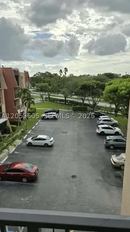 13707 Kendale Lakes Circle Miami FL 33183