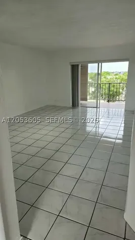 13707 Kendale Lakes Circle Miami FL 33183