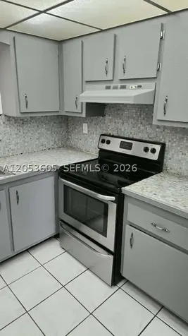 13707 Kendale Lakes Circle Miami FL 33183