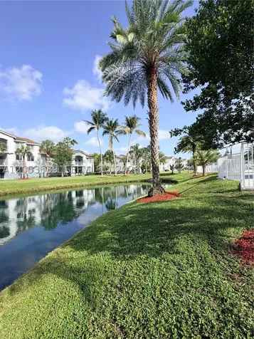 2640 S University Drive Davie FL 33328