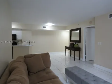 2640 S University Drive Davie FL 33328