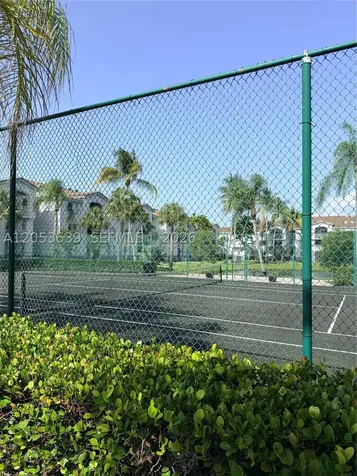 2640 S University Drive Davie FL 33328