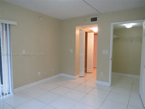 2640 S University Drive Davie FL 33328