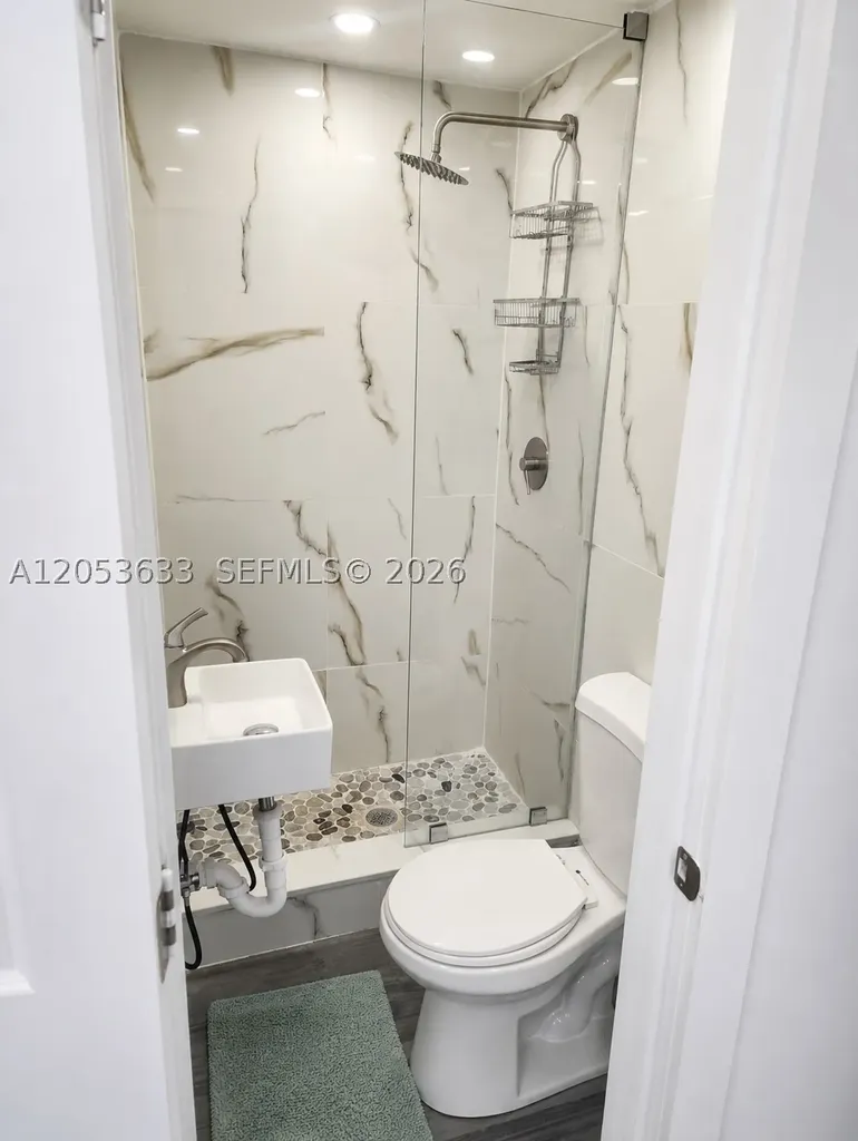 2323 Taft Street Hollywood FL 33020