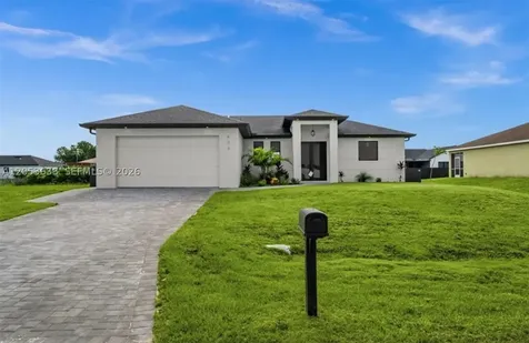 409 NW 25th Place Cape Coral FL 33993