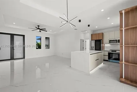 409 NW 25th Place Cape Coral FL 33993