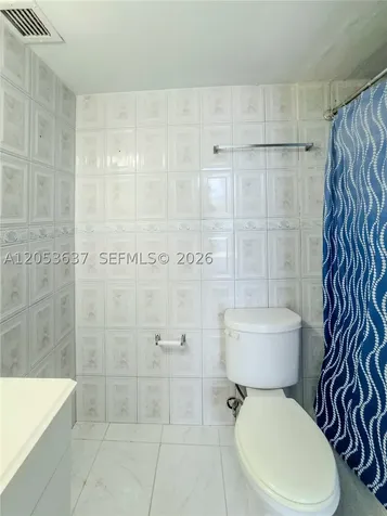 2075 NE 164th Street North Miami Beach FL 33162