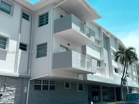 462 Golden Isles Drive Hallandale Beach FL 33009