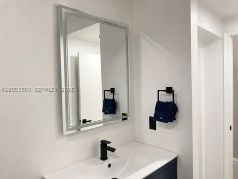 1040 SW 85th Terrace Pembroke Pines FL 33025