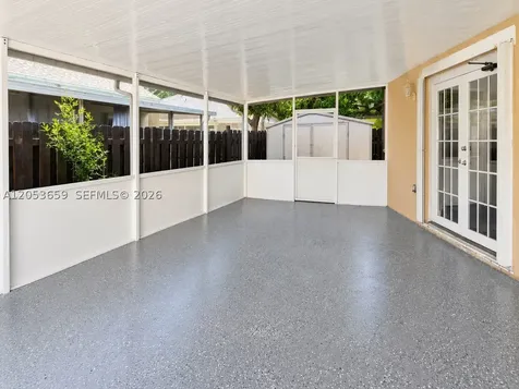 1040 SW 85th Terrace Pembroke Pines FL 33025