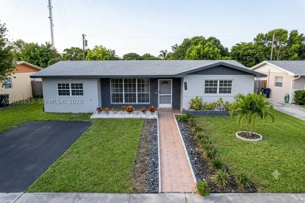 351 NW 206th Terrace Miami Gardens FL 33169