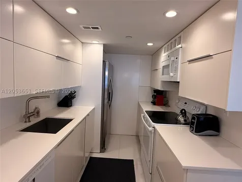 100 Lincoln Road Miami Beach FL 33139