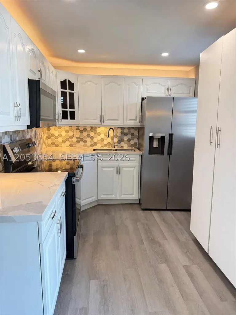 14185 SW 87th Street Miami FL 33183