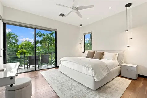 3714 Pine Lake Drive Weston FL 33332