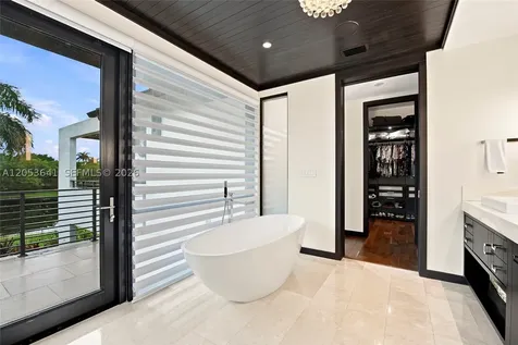3714 Pine Lake Drive Weston FL 33332
