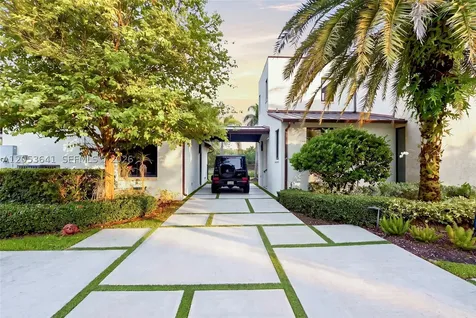3714 Pine Lake Drive Weston FL 33332