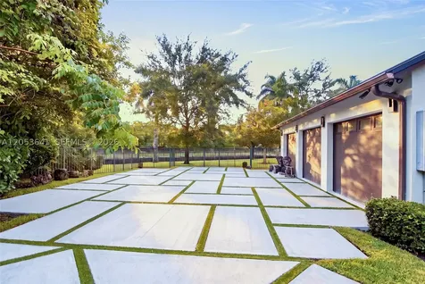 3714 Pine Lake Drive Weston FL 33332