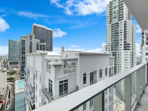 227 NE 2nd Street Miami FL 33132