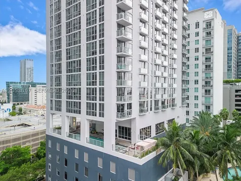 227 NE 2nd Street Miami FL 33132