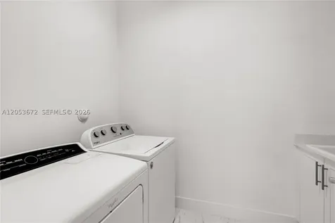 4374 NW 81st Avenue Doral FL 33166